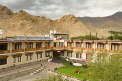 Hotel Zypher Ladakh