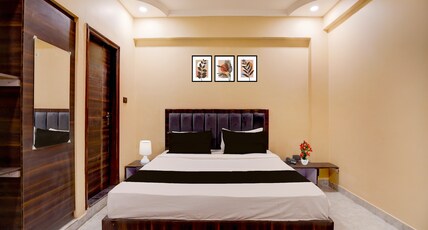 Collection O High Court Lucknow Room Type - Premium