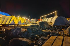 Vicky camps & adventures