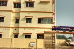 Hotel Saksham Palace