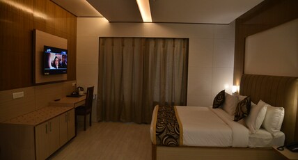 Hotel Placid Allahabad Room Type - Super Deluxe Room