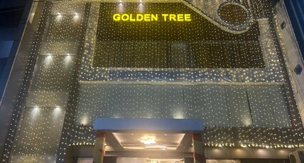 GOLDEN TREE Room Type - Deluxe Room