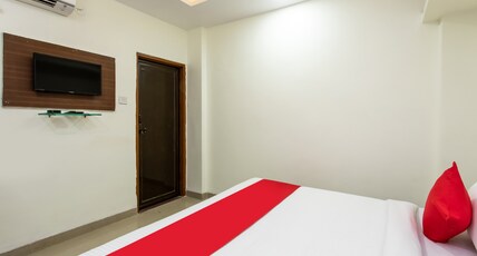 Hotel O Manjulam Regency Room Type - Classic
