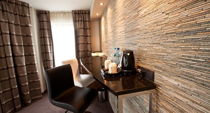 Holiday Inn LODZ Room Type - 1 Bedroom Suite