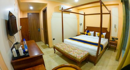 Hotel The Taj Vista Agra ..walking distance to Tajmahal.. Room Type - Deluxe Room Hotel The Taj Vista Agra ..walking distance to Tajmahal.. Room Type - Deluxe Room