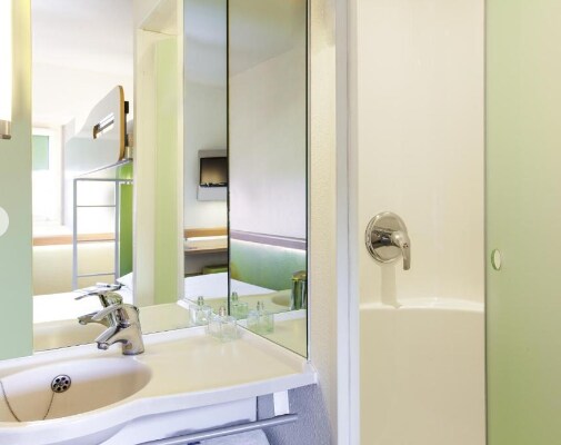 ibis budget London Hounslow - Tap to explore photos
