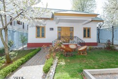 Luxury Ashok Cottage