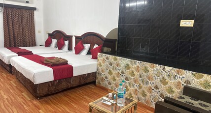 SMJ GRAND HOTEL - MELMARUVATHUR Room Type - FAMILY AC DELUXE ROOM