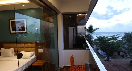 The Oceanic Beach Front Room Type - Side view 1st and 2nd