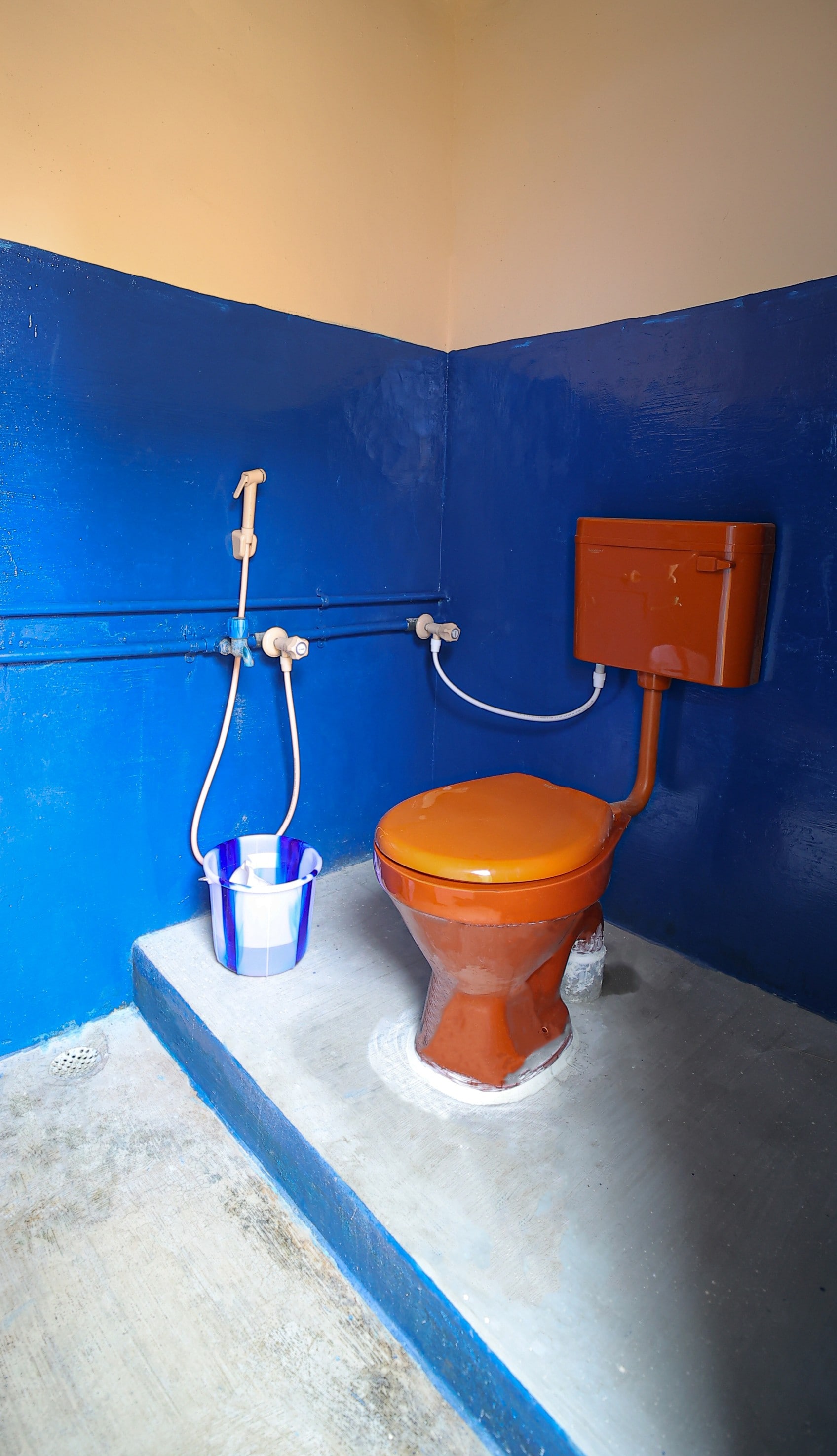 V Homestay - Tap to explore photos