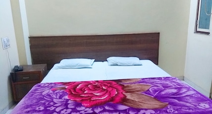 Dhanlaxmi Inn Room Type - AC Room Dhanlaxmi Inn Room Type - AC Room