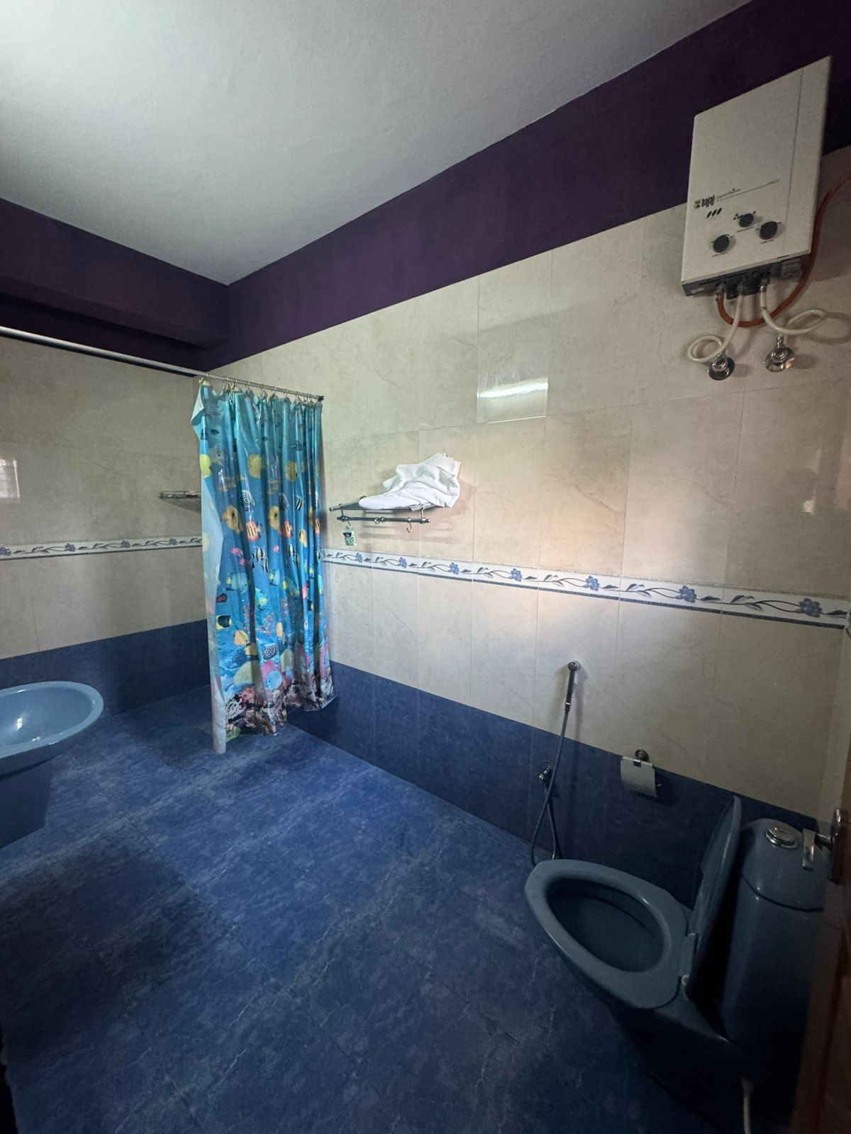 Avalon Homestay - Tap to explore photos
