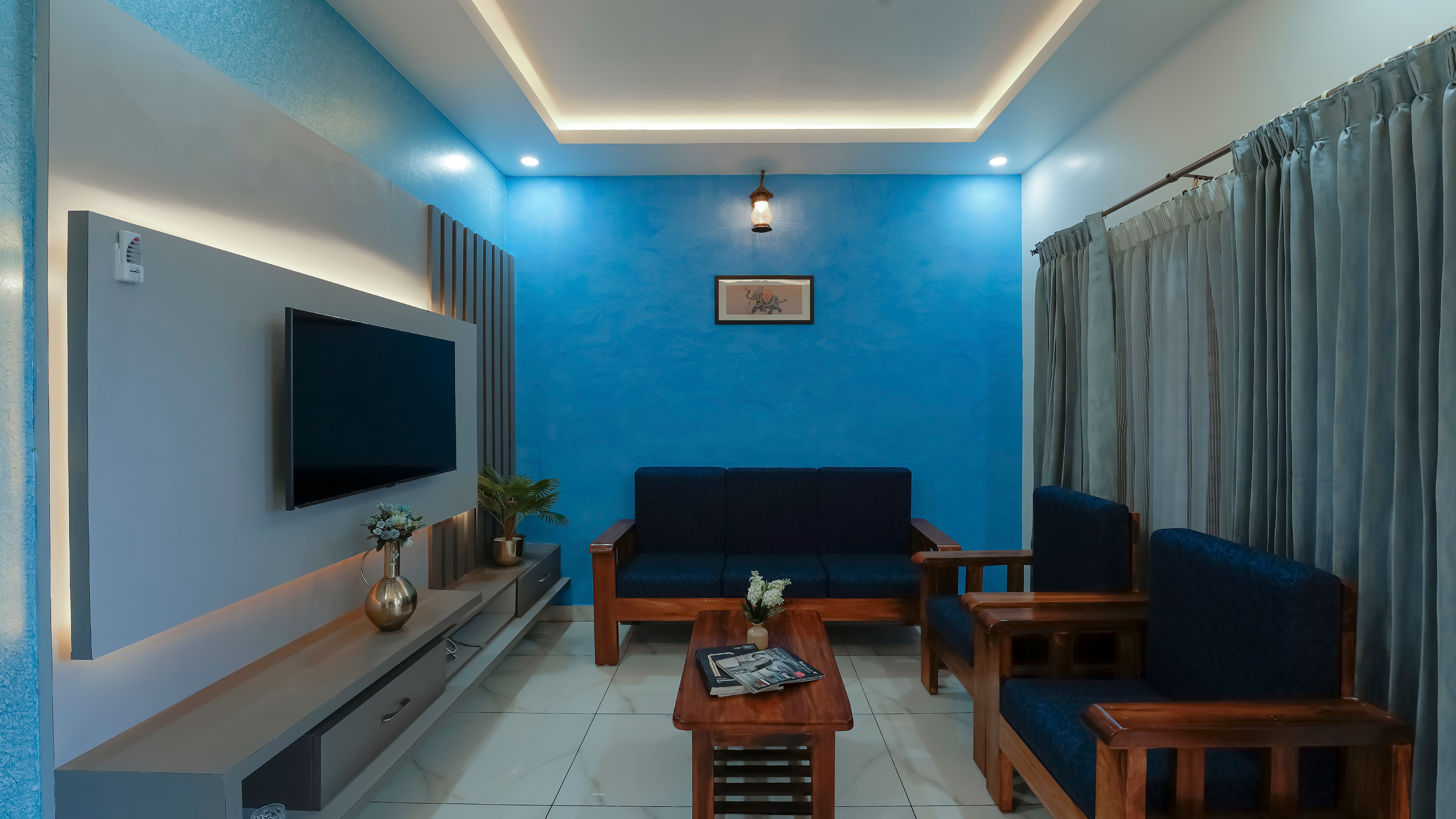 Royal Tusker Luxury Service Apartments - Tap to explore photos