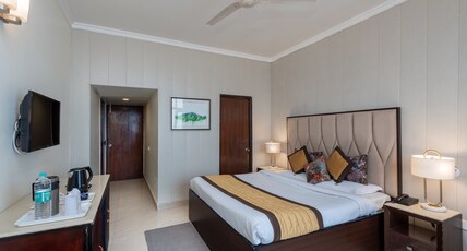 DLS Hotel Pearl Room Type - Deluxe Room