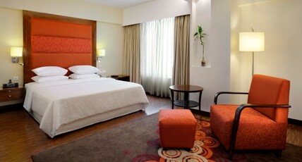Four Points By Sheraton Ahmedabad Room Type - Suite Smoking