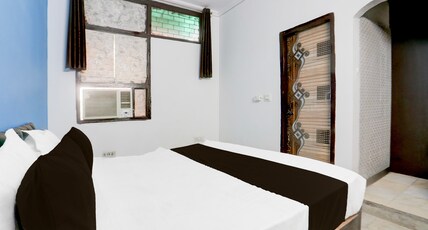 Hotel O Dream Palace Room Type - Classic