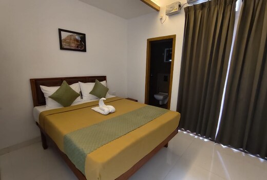 Ghala Residency near Thalassery Beach