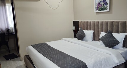 Hotel Pearl Heights Room Type - Standard Plus+