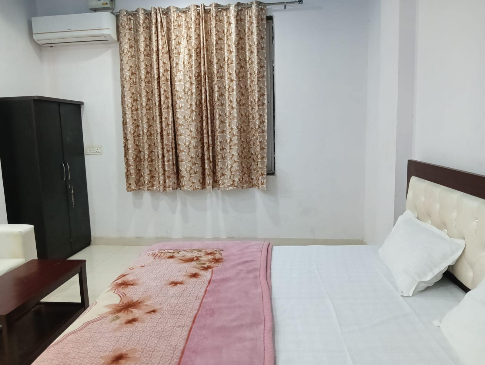 Hotel Rajmahal Palace Jaipur - Tap to explore photos