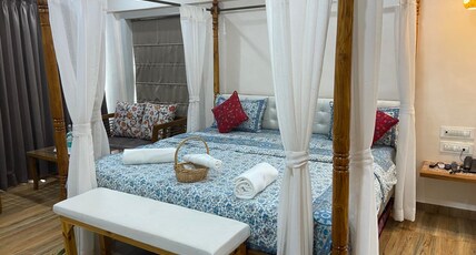 Eshi Resorts - Bhimashankar Room Type - Sahyadri Horizon Premium King Room