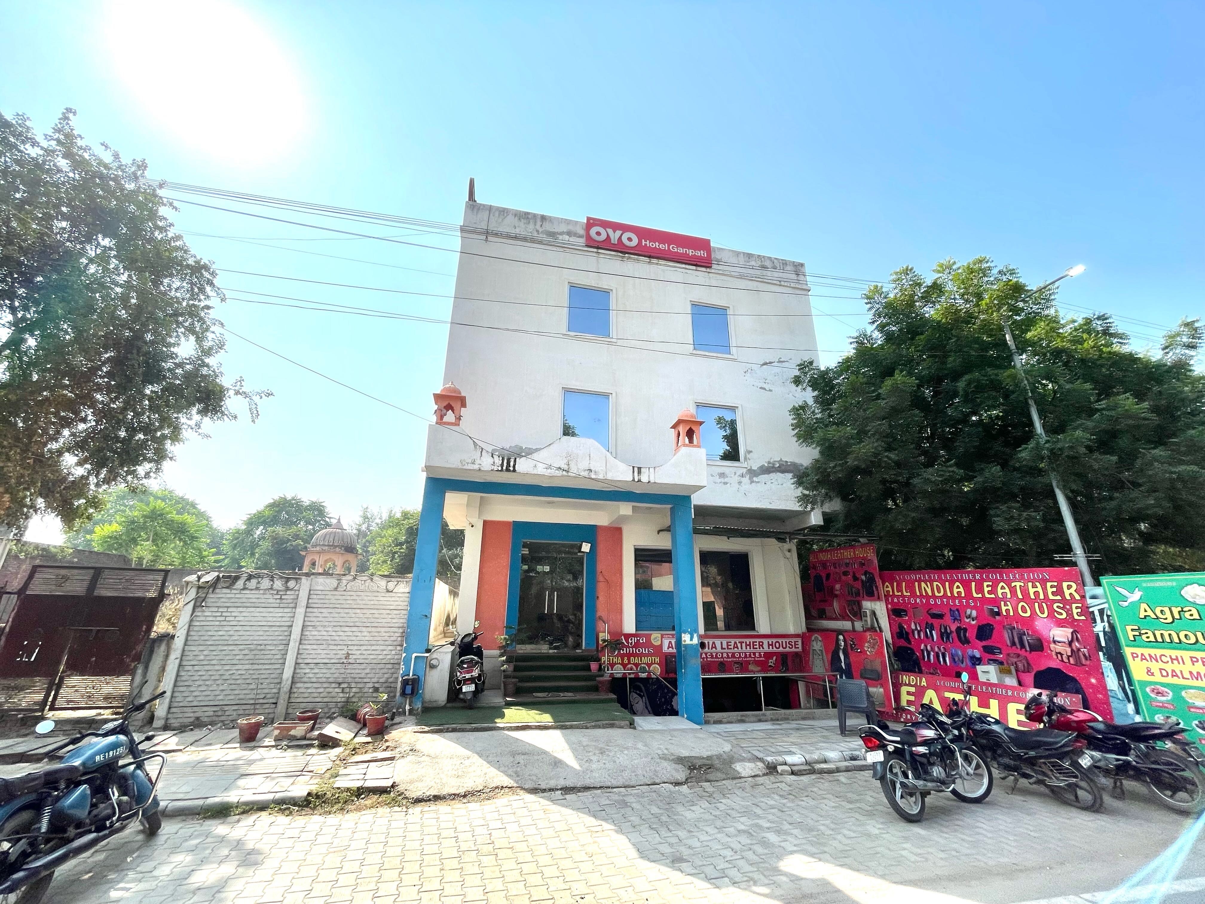 Hotel O Ganpati Agra - Tap to explore photos