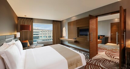 Holiday Inn Jaipur City Centre Room Type - Executive Suite King Room Nonsmoking