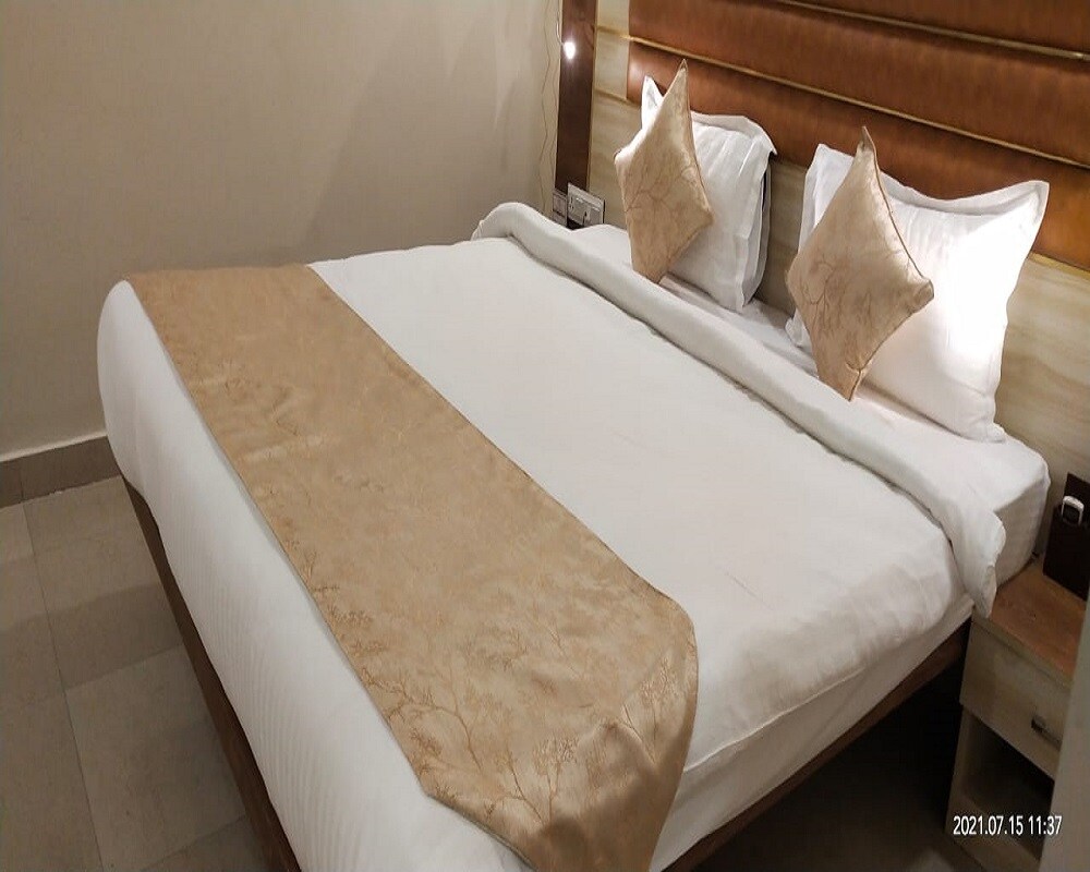 Hotel The Retreat Continental-Main Road,Ranchi - Tap to explore photos