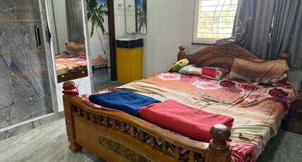 Madhus Home Stay Room Type - Deluxe Non AC Room