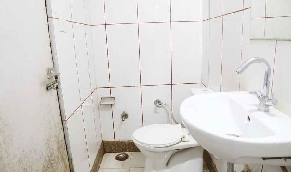 HOTEL NEW M.C.Dollar's - Tap to explore photos