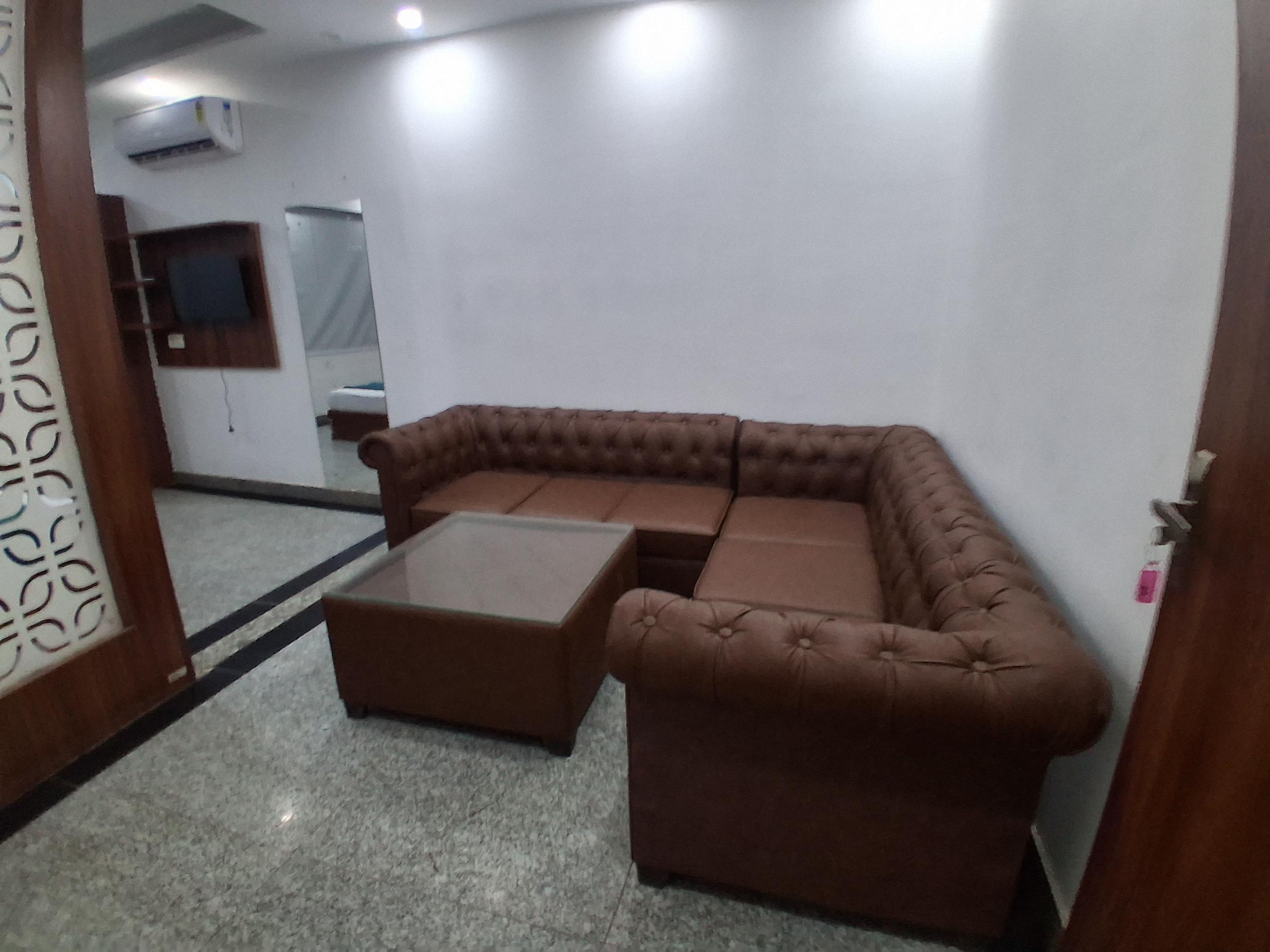 M/s Home stay luxury rooms - Tap to explore photos