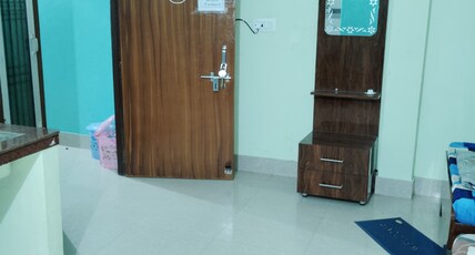 Shree Krishna Yatri Nivas Room Type - Bedroom 101