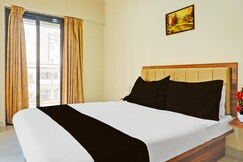 Townhouse Amanora Park Town Formerly Samrat Inn