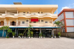 Hotel O near RSUD Embung Fatimah formerly Lebron Inn