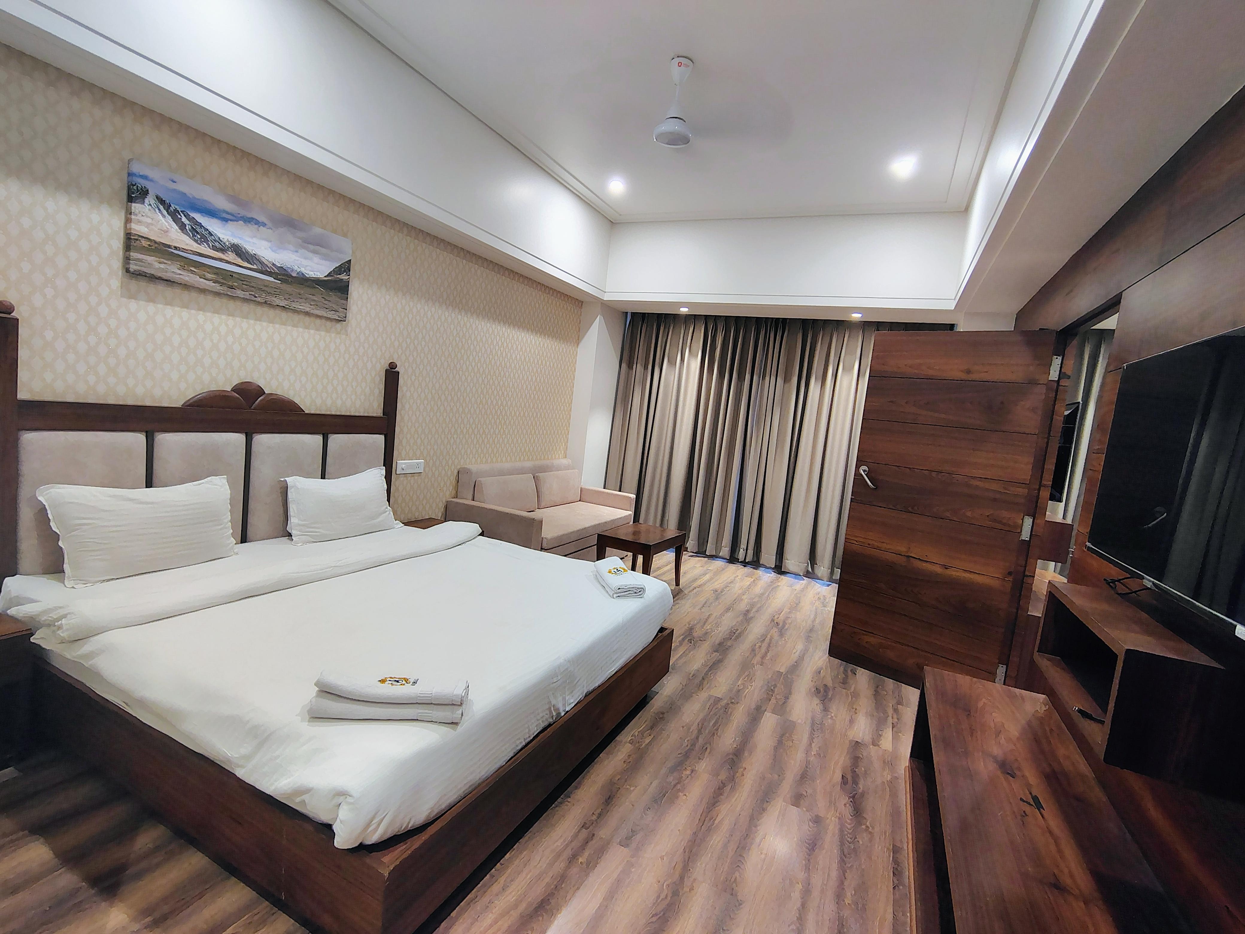 Hotel VS Imperial - Tap to explore photos