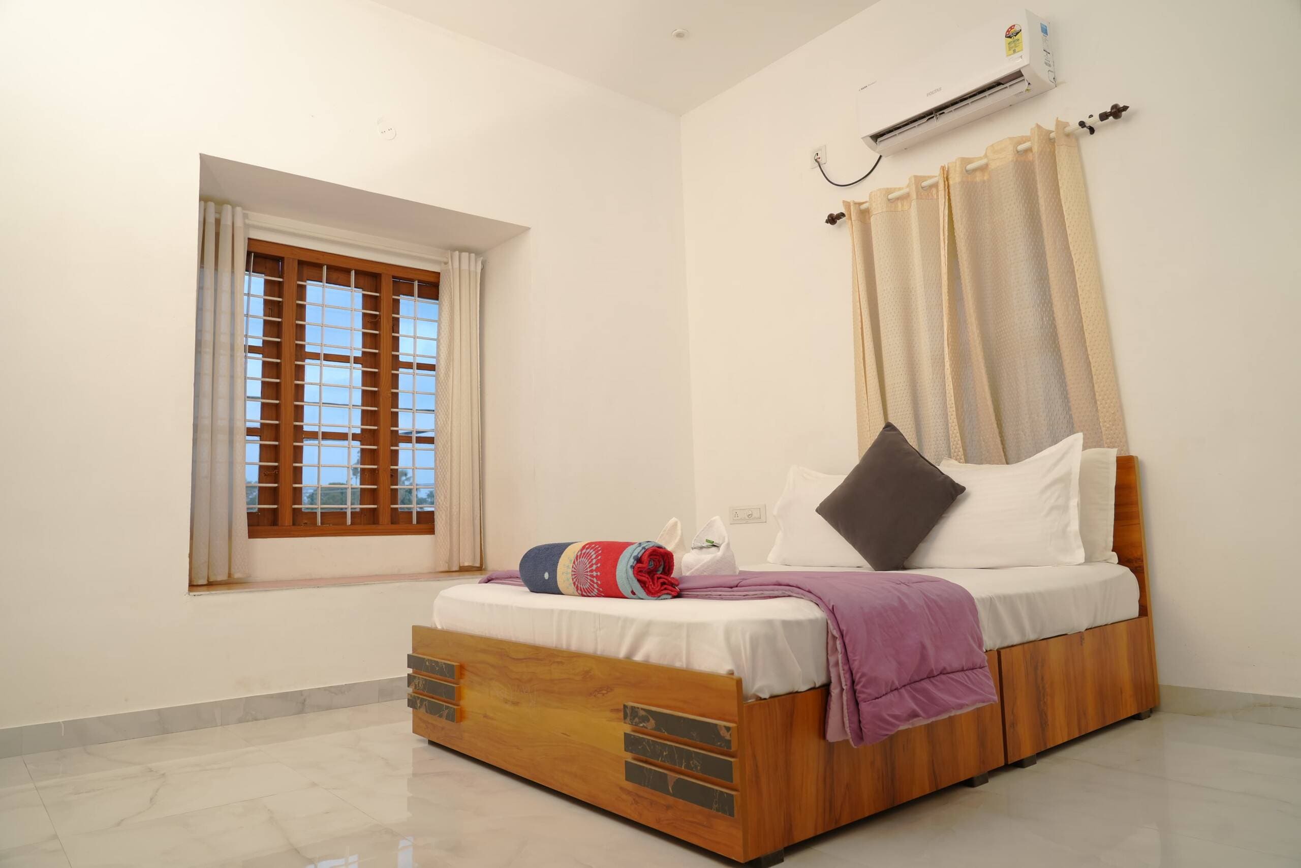 6BHK no more who's sleeping where drama - Tap to explore photos