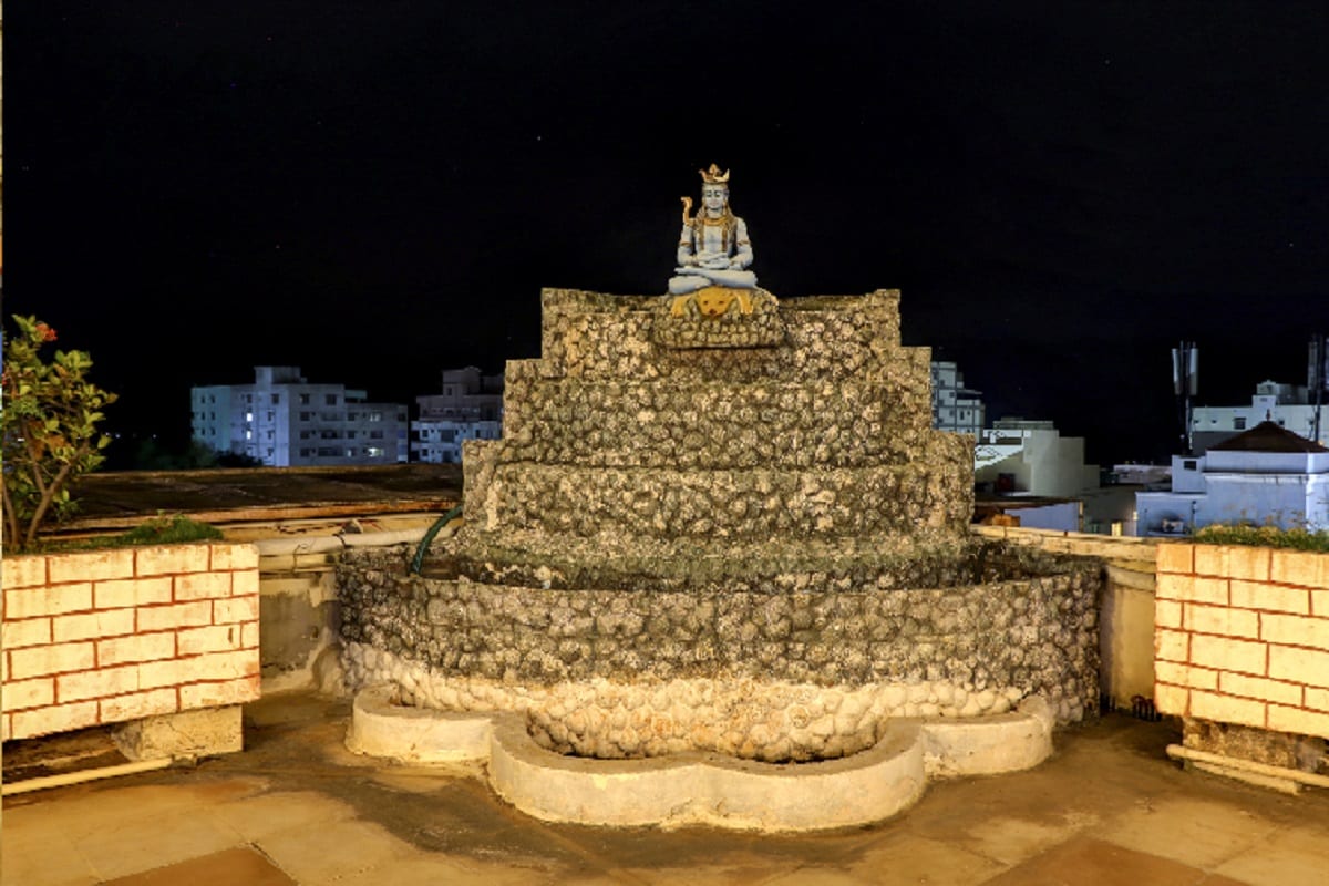 Sri Sai Sadan - Tap to explore photos