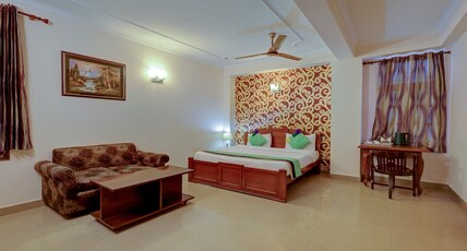 Treebo Primeone Room Type - Deluxe Room