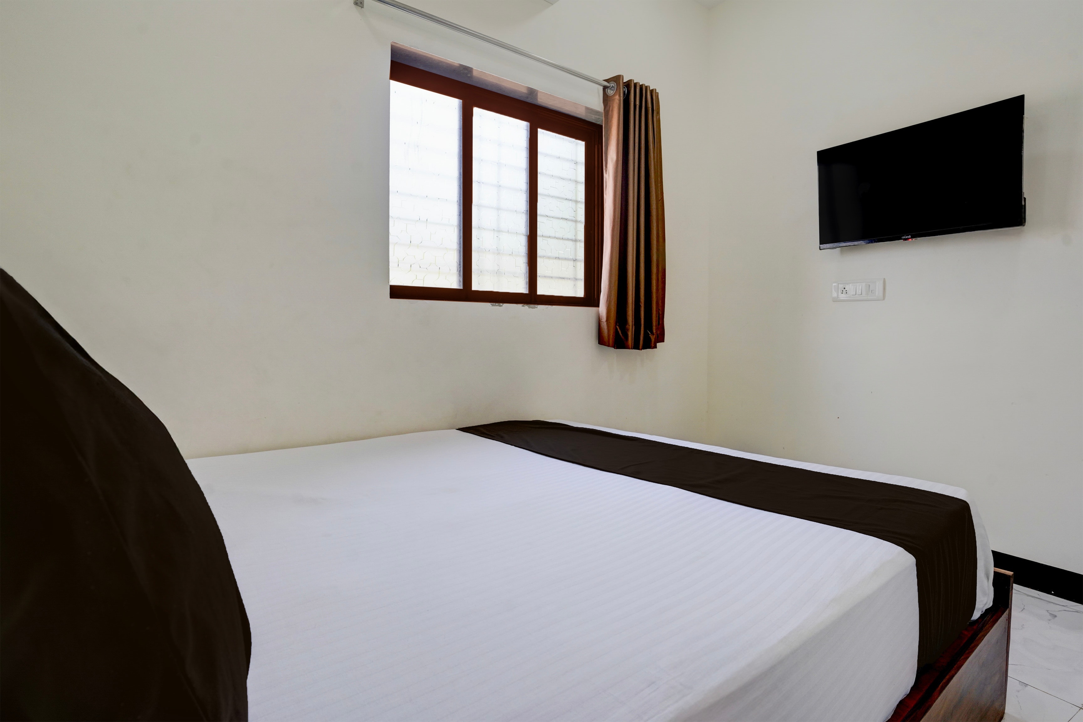 Hotel O Jagruti Nagar Ghatkopar Formerly Icy Cool - Tap to explore photos