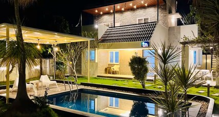 Paradise Pool Villa by StayJade|30min from E-city|6pax Room Type - Paradise Pool Villa|30min from E-city|6pax