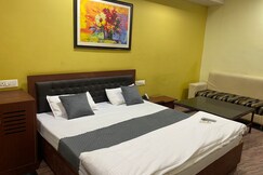 Hotel Pearl Residency