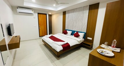 COASTAL EMPIRE Room Type - PREMIUM DELUXE AC