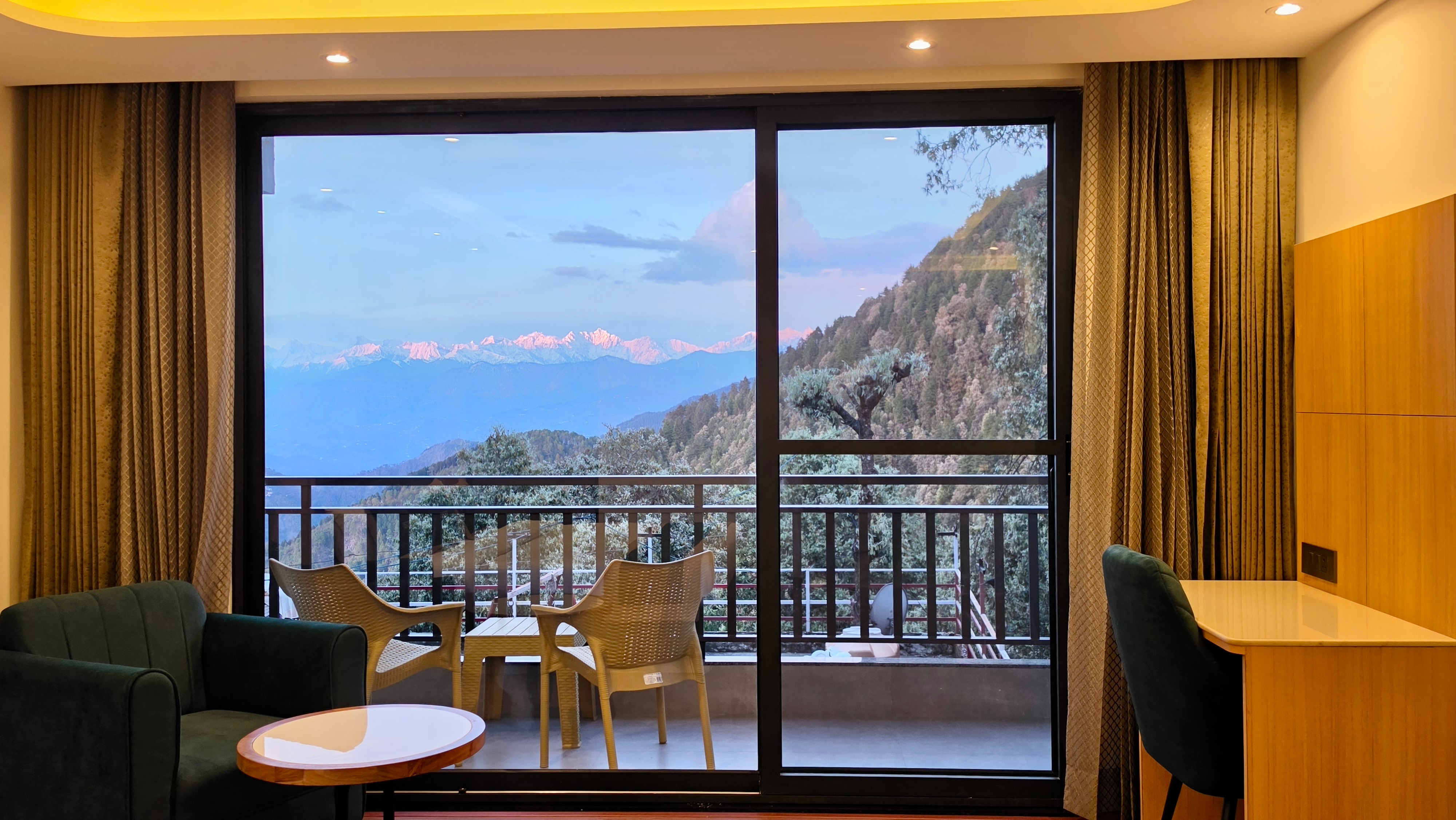 JEEVA - Tap to explore photos