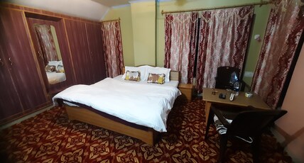 River Heights Guest House Kangan Room Type - Deluxe Room