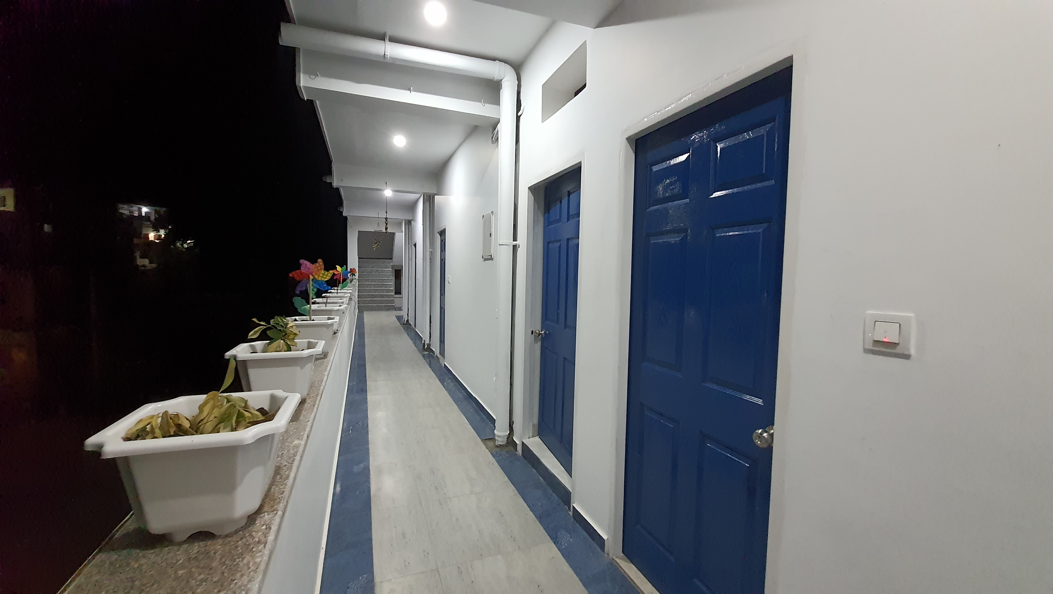Hill Hoppers | Private Rooms & Dorms - Tap to explore photos