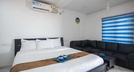 Blue waves Room Type - Bedroom 1