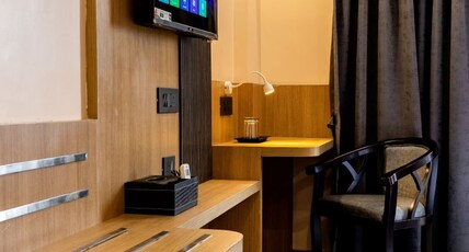 SKS BEACH HOTEL & SPA ( BEACH FRONT HOTEL) Room Type - EXECUTIVE ROOM-TWIN BED