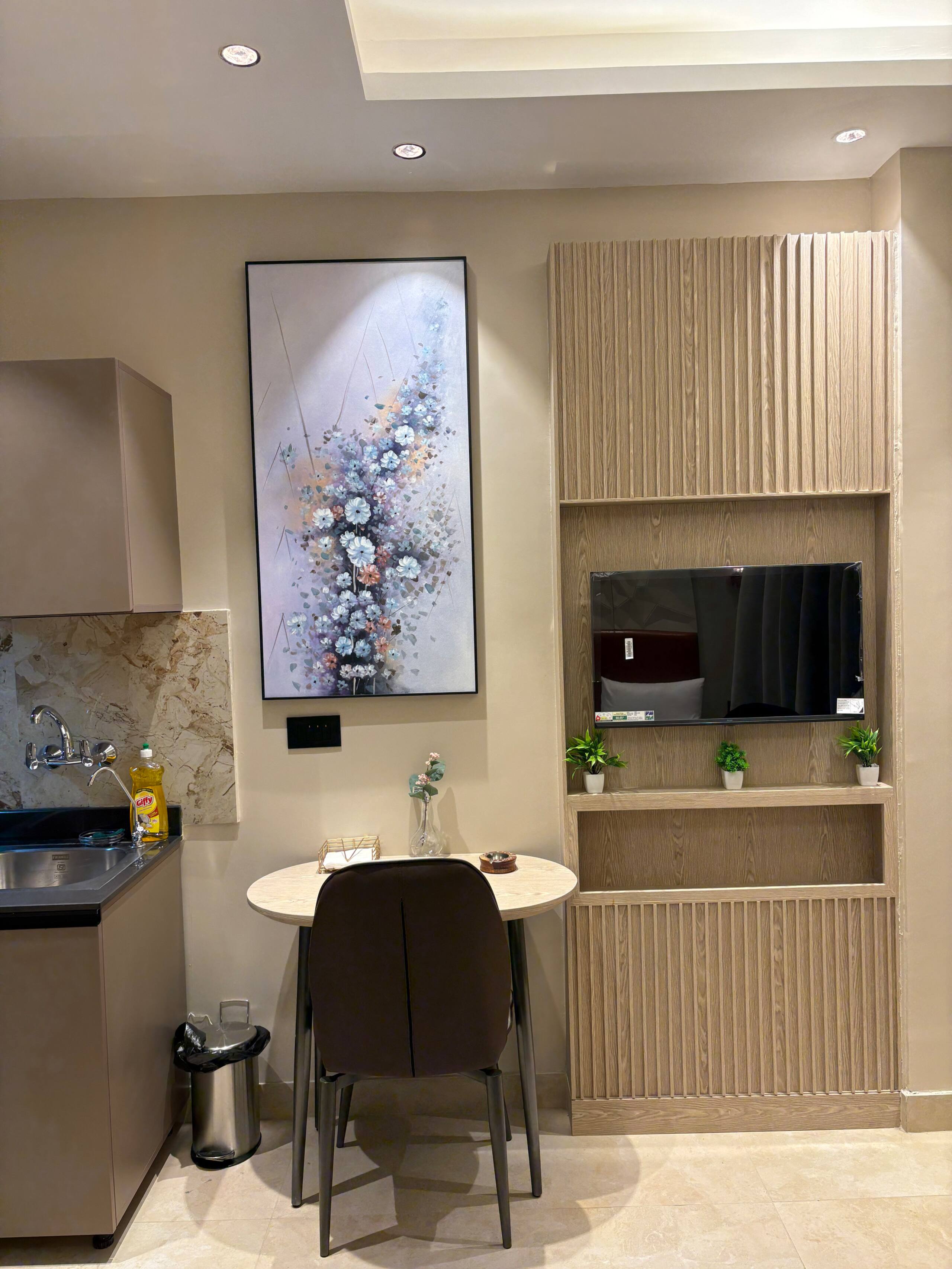 Elegant Studio at Town Central - Tap to explore photos