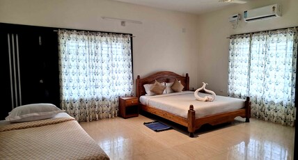 Sublime Homestay Forest View Near XIMB  Room Type - Suite Room
