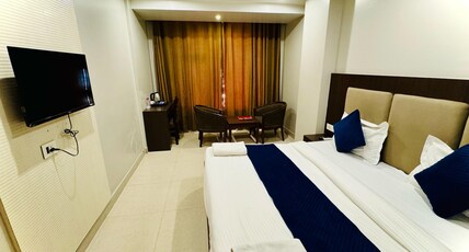 Hotel Grand Continental Room Type - Maharaja Deluxe Room