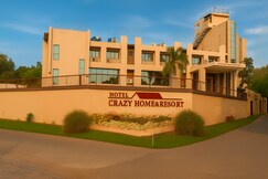 HOTELCRAZY HOME AND RESORT